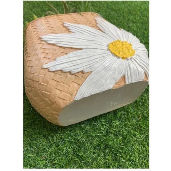 DAISY Planter Basket - White Flower Pattern Plant Holder - Picture 4 of 6